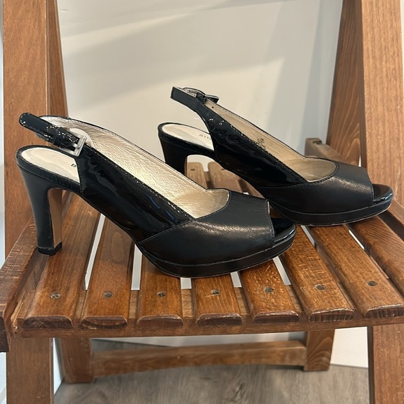 BLONDO SIZE 7 Open Toe Pumps - Picture 1 of 9